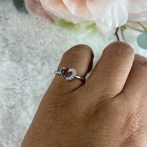 925 Sterling Silver Cubic Zirconia CZ Simulated Diamonds Stackable Heart… - Picture 4 of 4